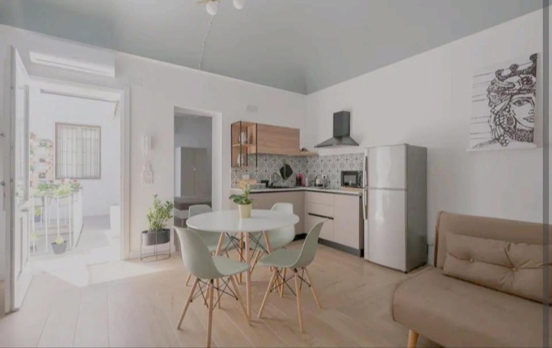 Dimora Isonzo Apartment Сиракуза Екстериор снимка